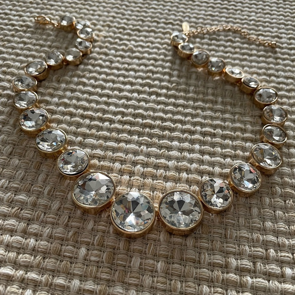 NWOT Natasha Gold Metal and Faceted Clear Crystal Statement Necklace